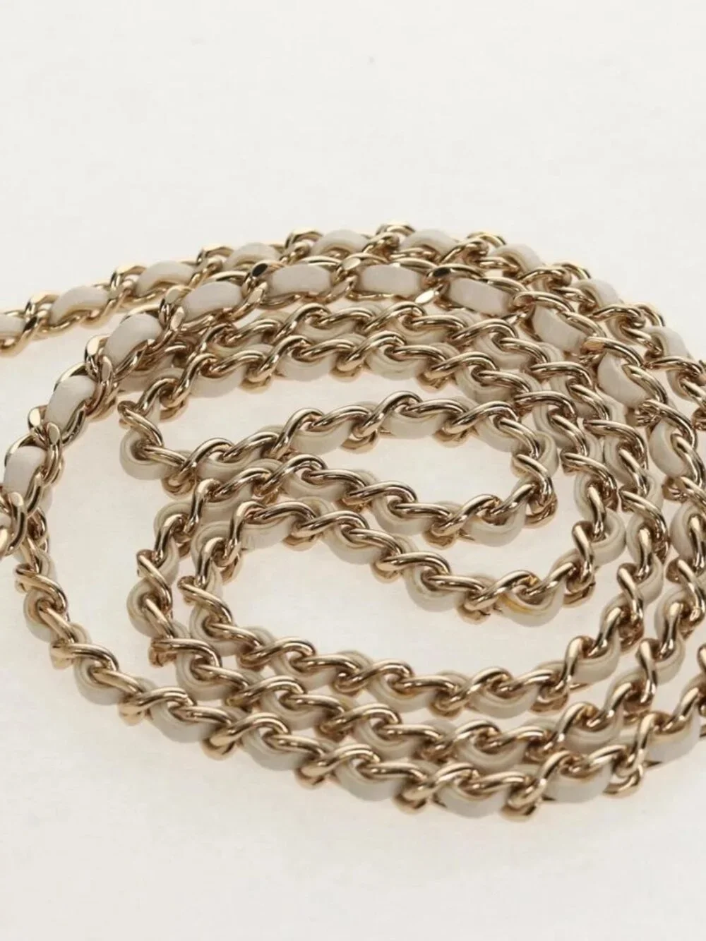 CHANEL V Stitch Chain Shoulder Bag Mouton White Gold CC Auth 148461AM